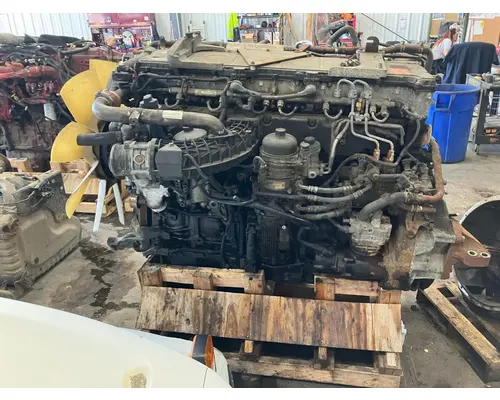 Detroit DD15 Engine Assembly