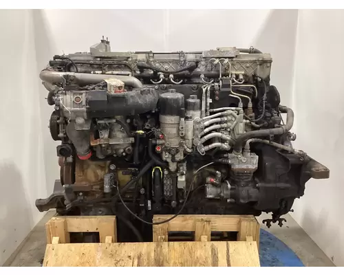 Detroit DD15 Engine Assembly