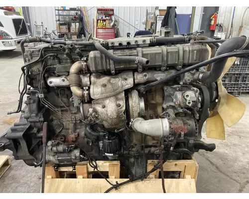 Detroit DD15 Engine Assembly