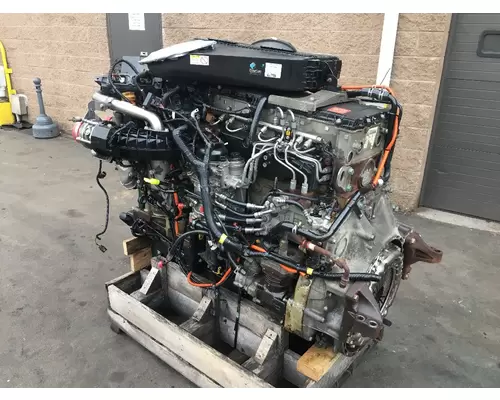 Detroit DD15 Engine Assembly