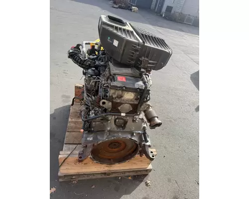 Detroit DD15 Engine Assembly