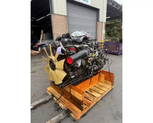 Detroit DD15 Engine Assembly