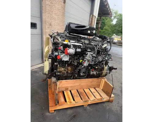 Detroit DD15 Engine Assembly