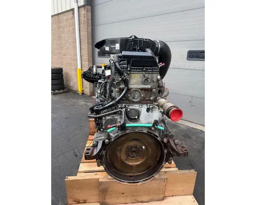 Detroit DD15 Engine Assembly