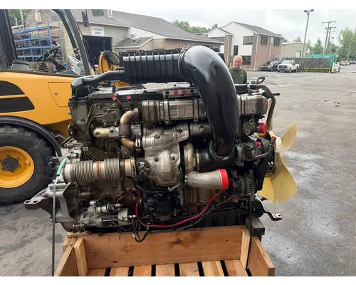 Detroit DD15 Engine Assembly