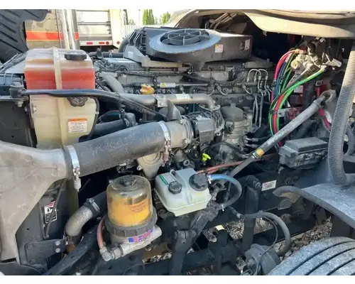 Detroit DD15 Engine Assembly