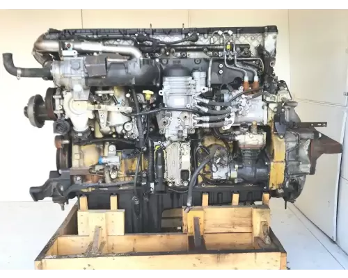 Detroit DD15 Engine Assembly