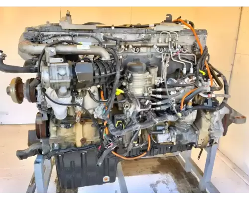 Detroit DD15 Engine Assembly