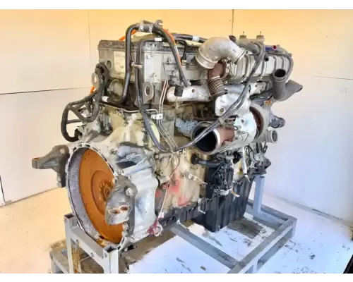 Detroit DD15 Engine Assembly