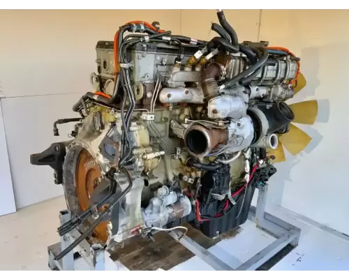 Detroit DD15 Engine Assembly