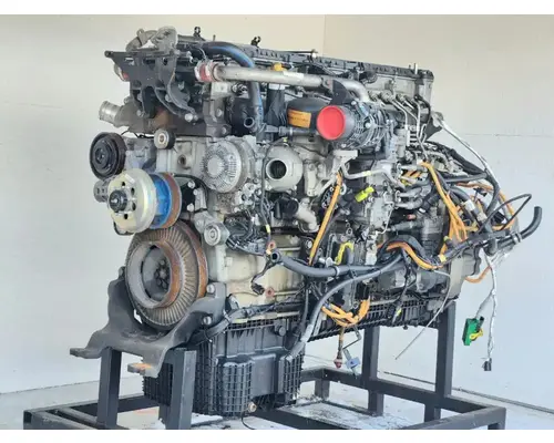 Detroit DD15 Engine Assembly