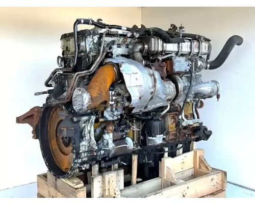 Detroit DD15 Engine Assembly