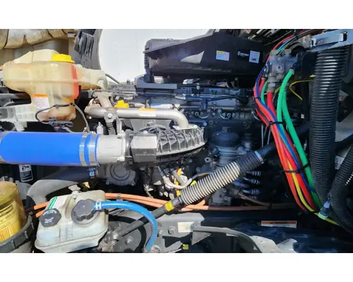 Detroit DD15 Engine Assembly