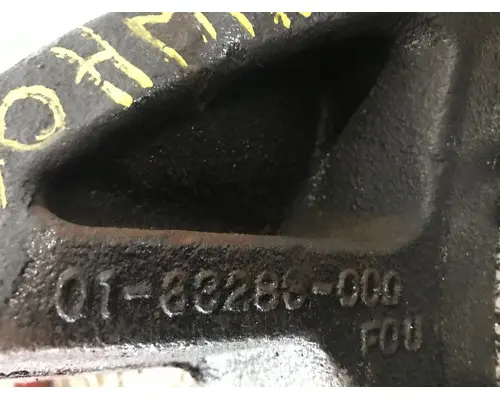 Detroit DD15 Engine Mounts