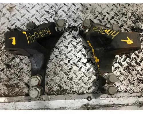 Detroit DD15 Engine Mounts
