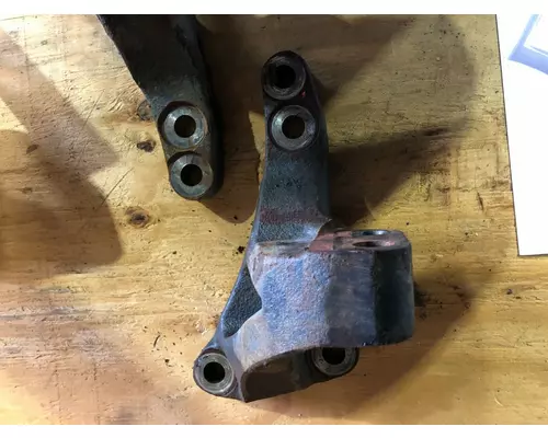 Detroit DD15 Engine Mounts