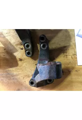 Detroit DD15 Engine Mounts