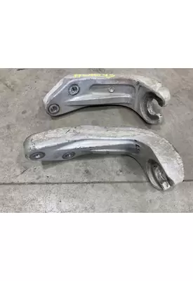 Detroit DD15 Engine Mounts