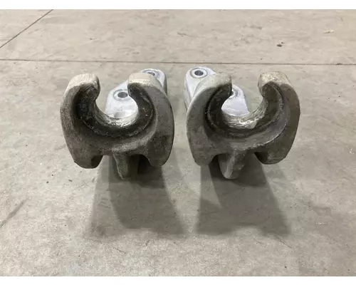 Detroit DD15 Engine Mounts