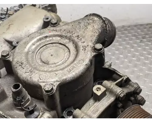 Detroit DD15 Engine Oil Cooler