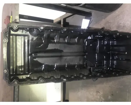 Detroit DD15 Engine Oil Pan