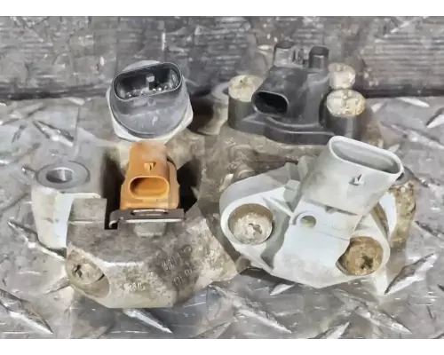 Detroit DD15 Engine Parts, Misc.