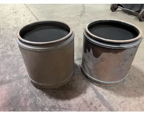 Detroit DD15 Exhaust DPF Assembly