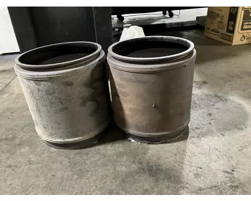 Detroit DD15 Exhaust DPF Assembly