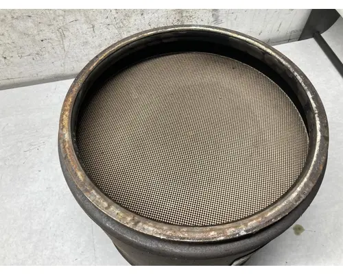 Detroit DD15 Exhaust DPF Assembly
