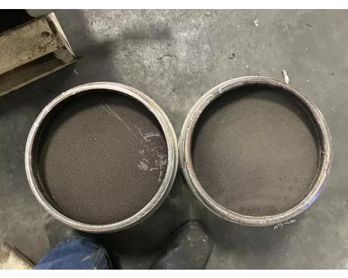 Detroit DD15 Exhaust DPF Assembly