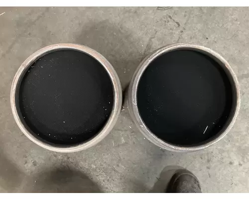 Detroit DD15 Exhaust DPF Assembly