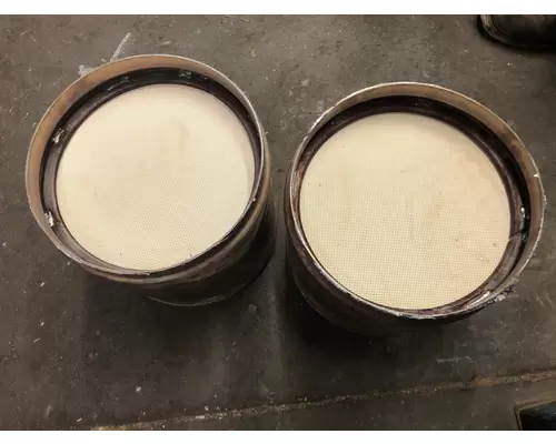 Detroit DD15 Exhaust DPF Assembly
