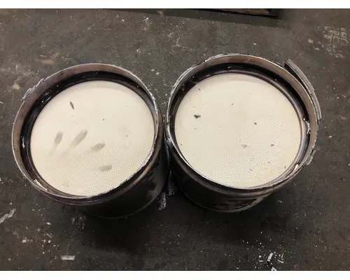 Detroit DD15 Exhaust DPF Assembly