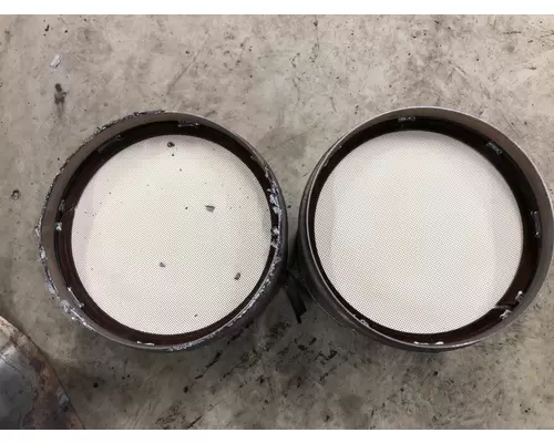 Detroit DD15 Exhaust DPF Assembly