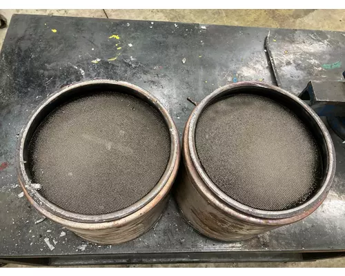 Detroit DD15 Exhaust DPF Assembly