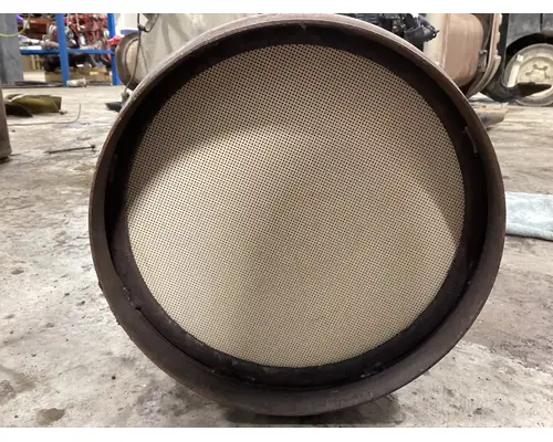 Detroit DD15 Exhaust DPF Assembly