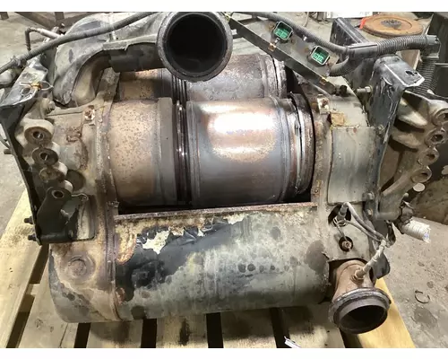 Detroit DD15 Exhaust DPF Assembly