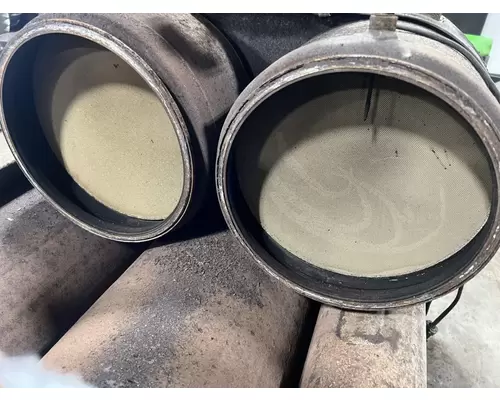Detroit DD15 Exhaust DPF Assembly