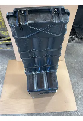 Detroit DD15 Oil Pan