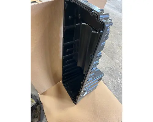 Detroit DD15 Oil Pan
