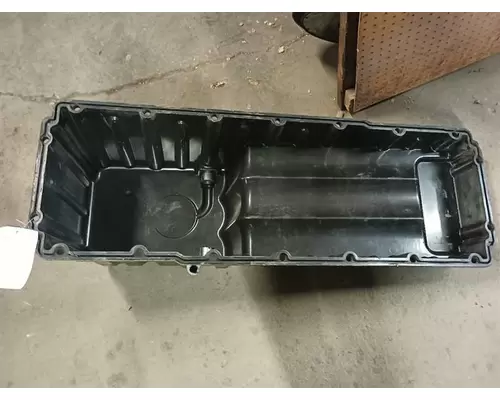 Detroit DD15 Oil Pan