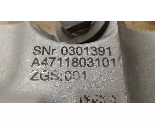 Detroit DD15 Oil Pump