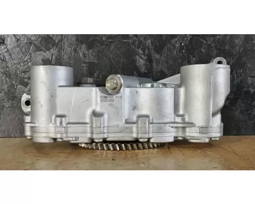 Detroit DD15 Oil Pump