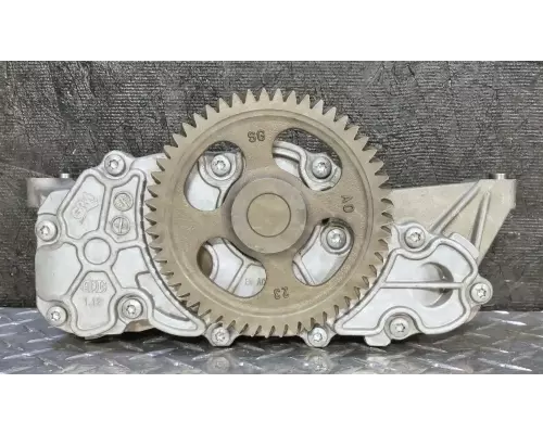 Detroit DD15 Oil Pump