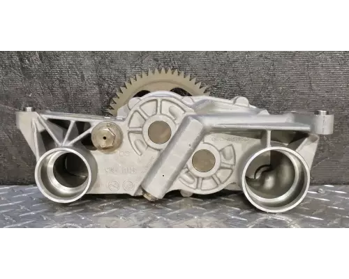 Detroit DD15 Oil Pump