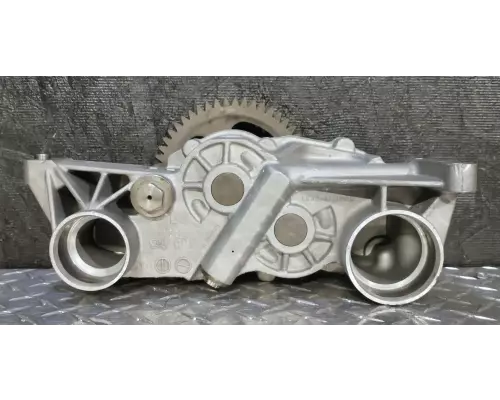 Detroit DD15 Oil Pump
