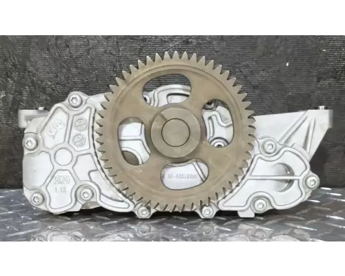 Detroit DD15 Oil Pump