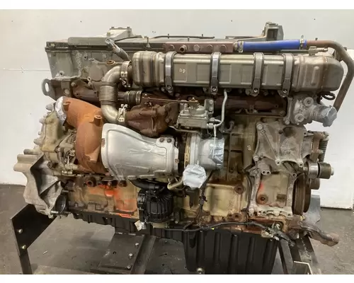 Detroit DD16 Engine Assembly