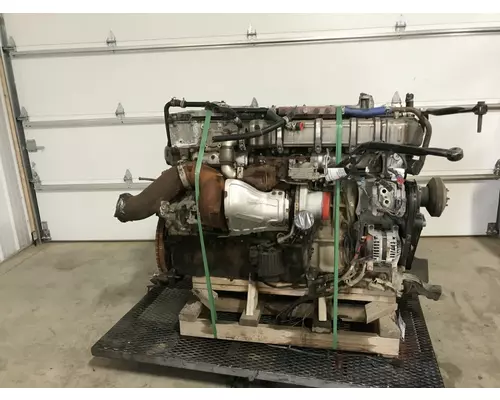 Detroit DD16 Engine Assembly