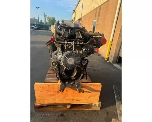 Detroit DD16 Engine Assembly